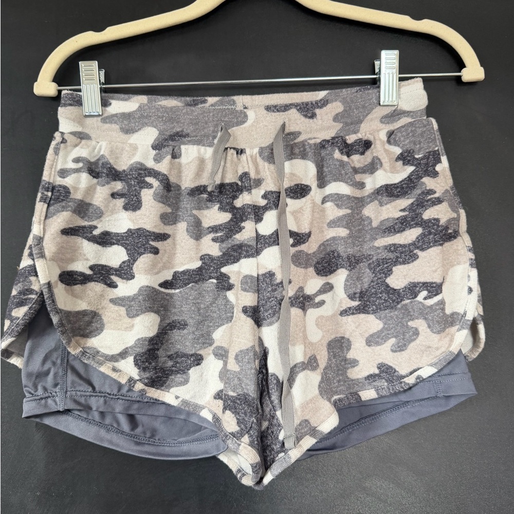ZYIA Black and Gray Camouflage Athletic Shorts